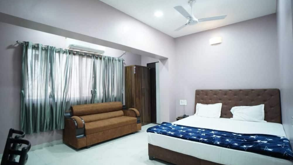 AC room in Sector 13 Karnal