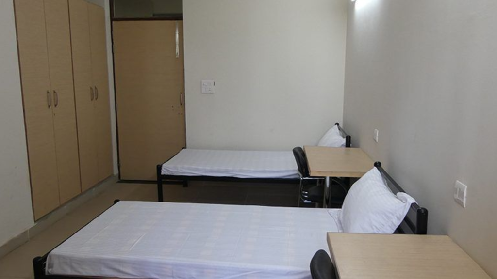 Small room on rent in Karnal