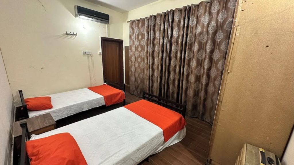 Cheap daily stay in Karnal