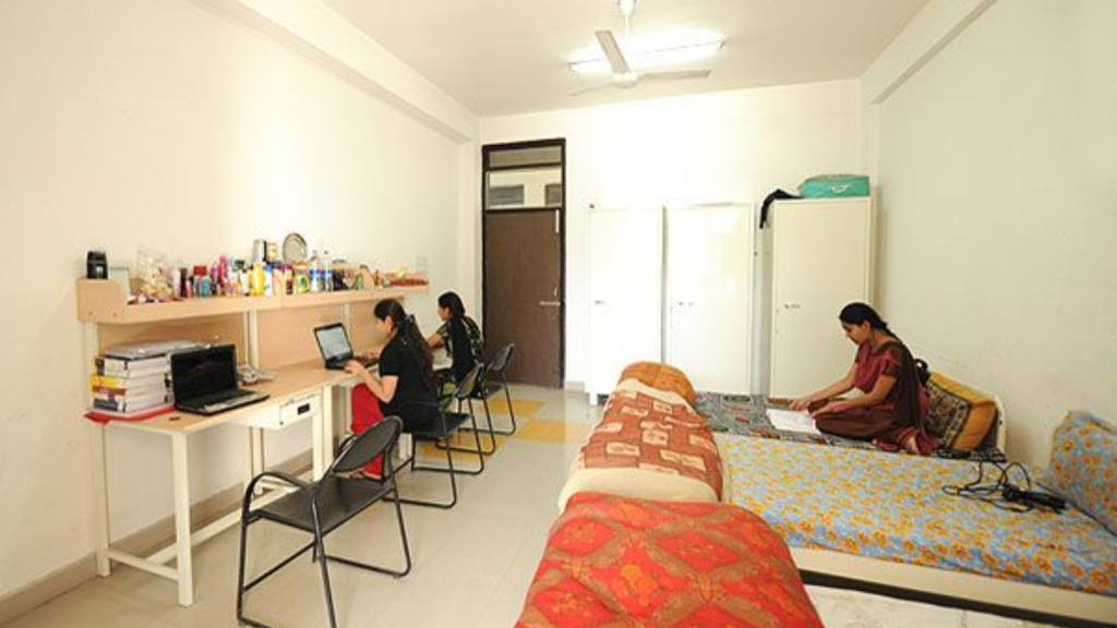 Safe hostel near colleges Karnal