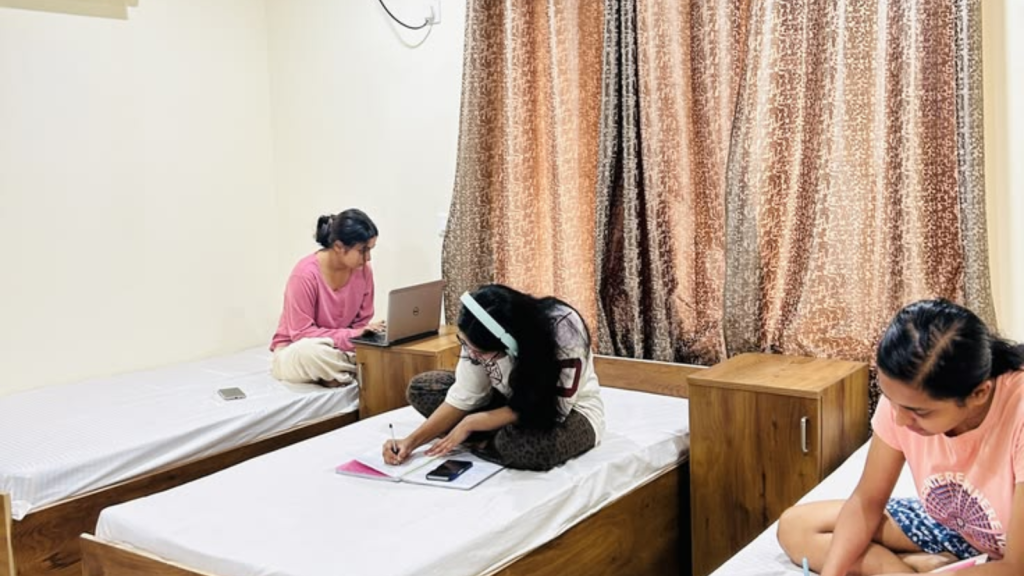 Student PG near university Karnal