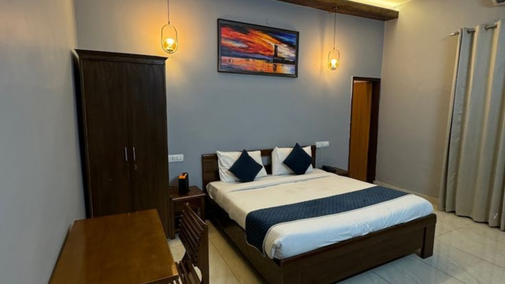 Comfortable stay in Karnal heat