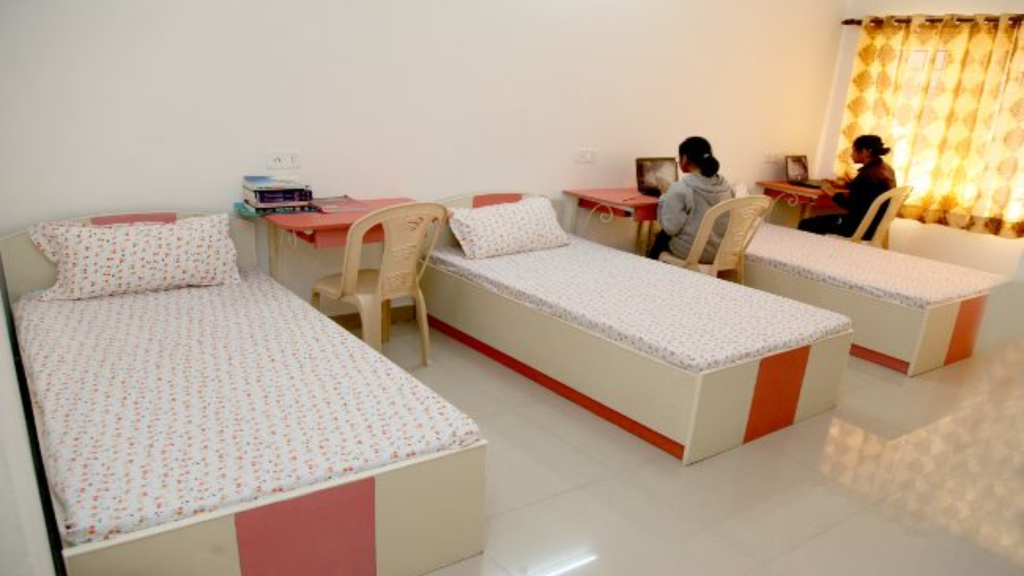 Seasonal PG offers Karnal